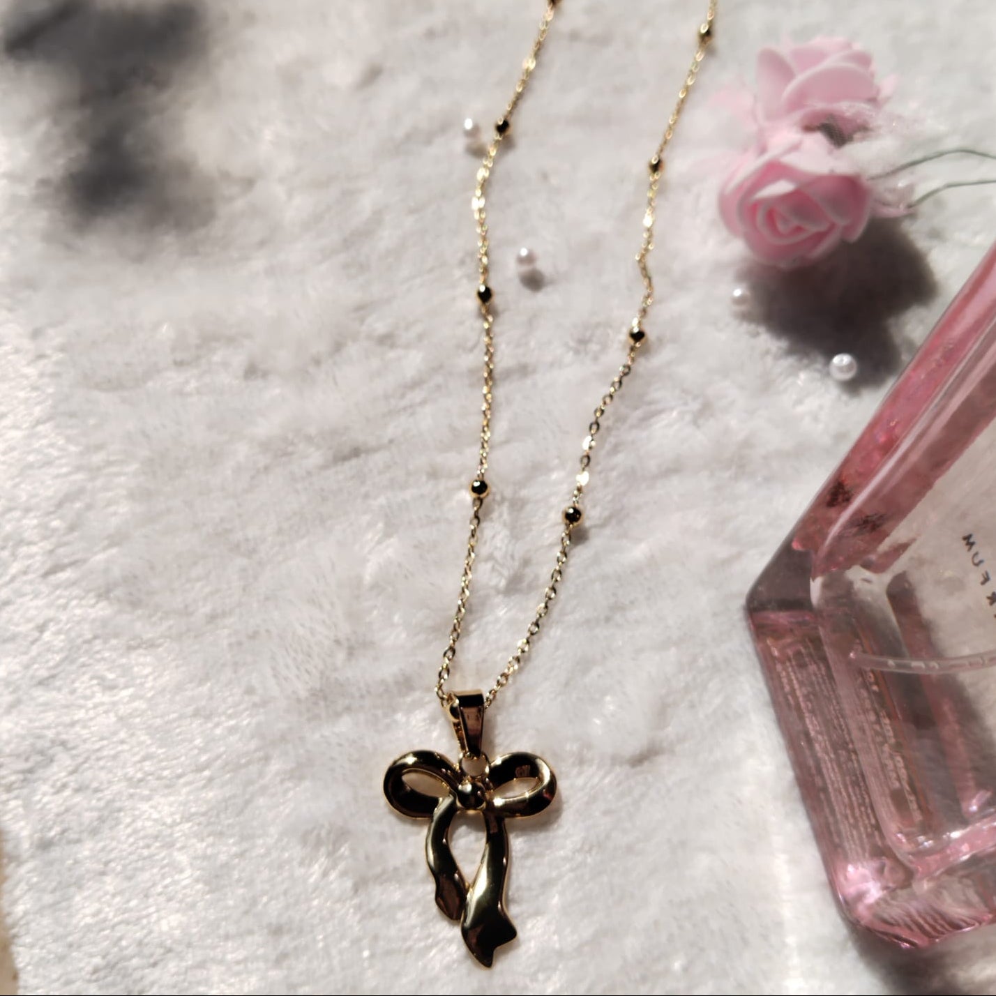 Golden Bow Pendant Necklace 🎀
