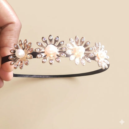 Daisy 3d flower studded hairband