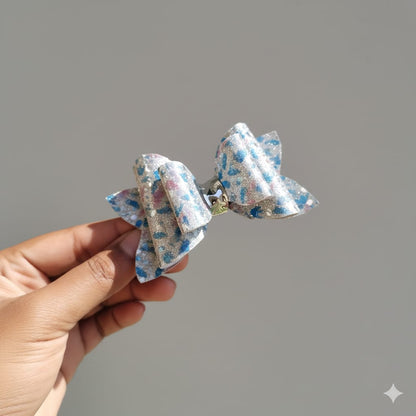 Snowflake Sparkle Bow ❄️