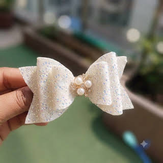 White hair bow (Holy communion bow)