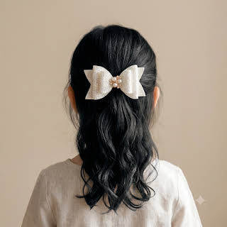 White hair bow (Holy communion bow)